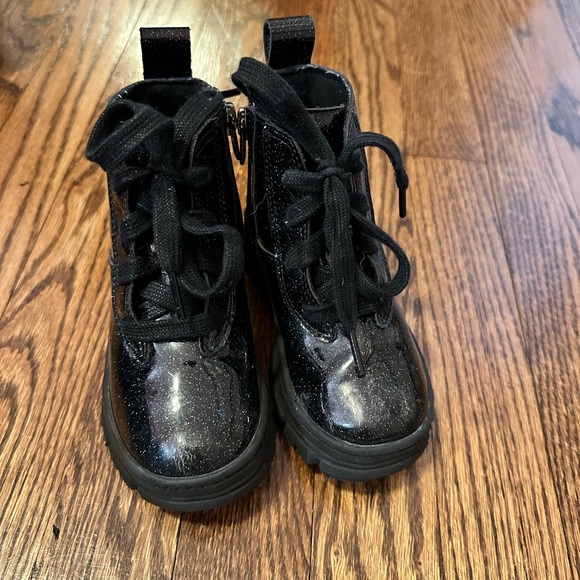 Uggs glitter boots-toddler girl - Picture 3 of 6